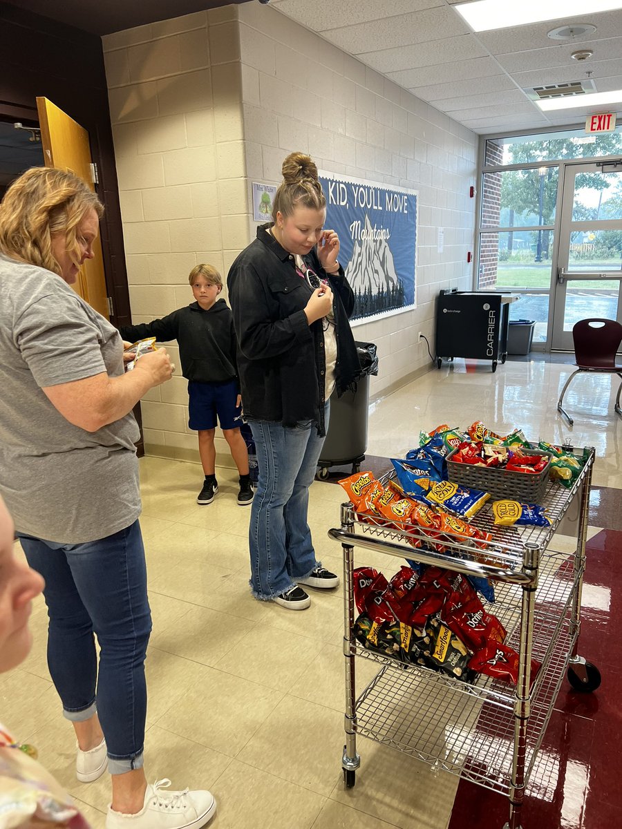 Hallie Cheney tweet media