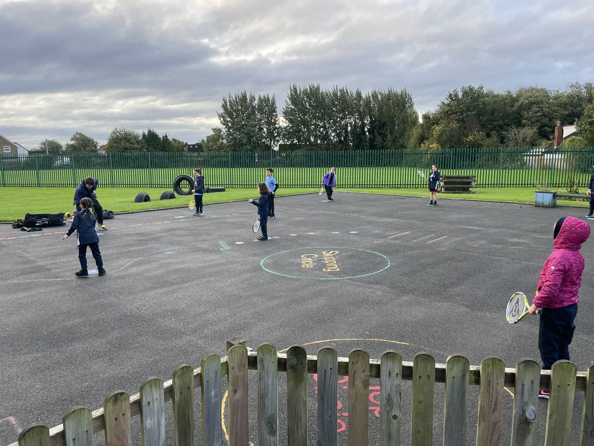 St_Andrew_Apost's tweet photo. A great start to our new tennis breakfast club @jhemmingstennis #SATASports #SuccessfulSATA https://t.co/LYCWE934fa