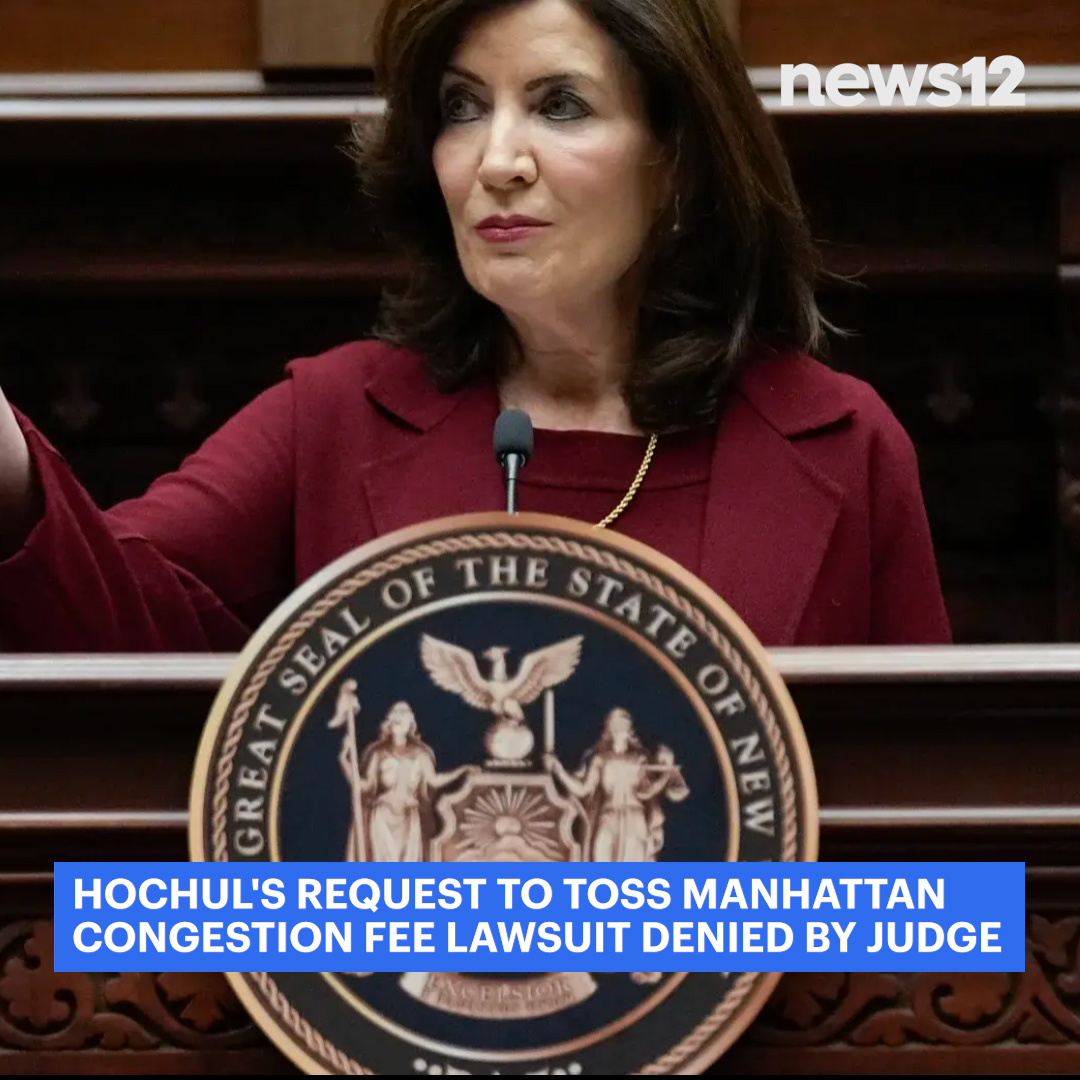 News12LI's tweet photo. CONGESTION FEE LAWSUIT: A New York judge denied Gov. Hochul’s request to throw out lawsuits challenging her decision to halt a new congestion fee for drivers into Manhattan. #news12li #newyork #congestionfee #lawsuit #court #govkathyhochul https://t.co/nzOhVeg8wA https://t.co/HdLngyC3NO