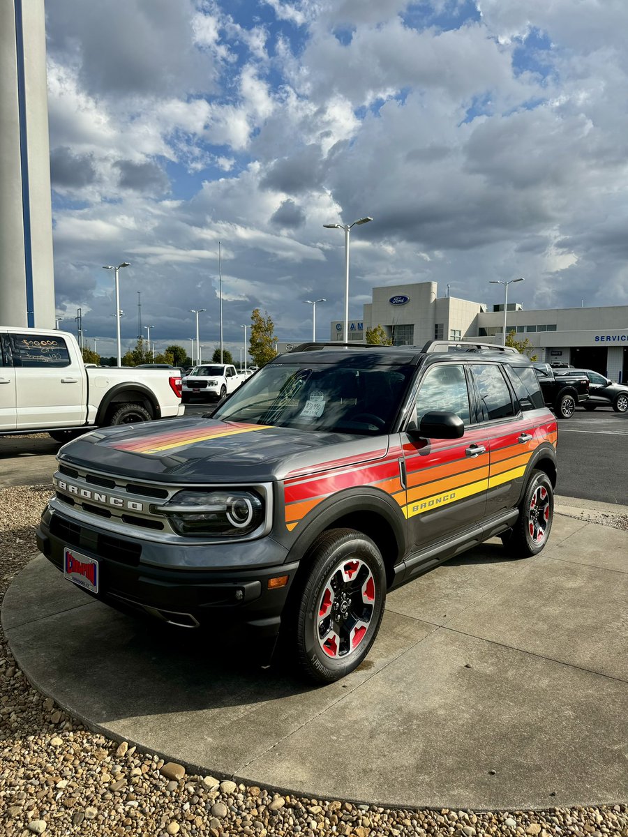 ChampionFord's tweet photo. Weekend specials! We arenβt letting this rain from the hurricane get us down. Check out these specials on some really cool @Ford inventory including the new Free Wheeling Bronco Sport and a stupid deal on our last β23 Roush F-150
#fordbronco #bronco #roushperformance #broncosport https://t.co/q9by3MKwxQ