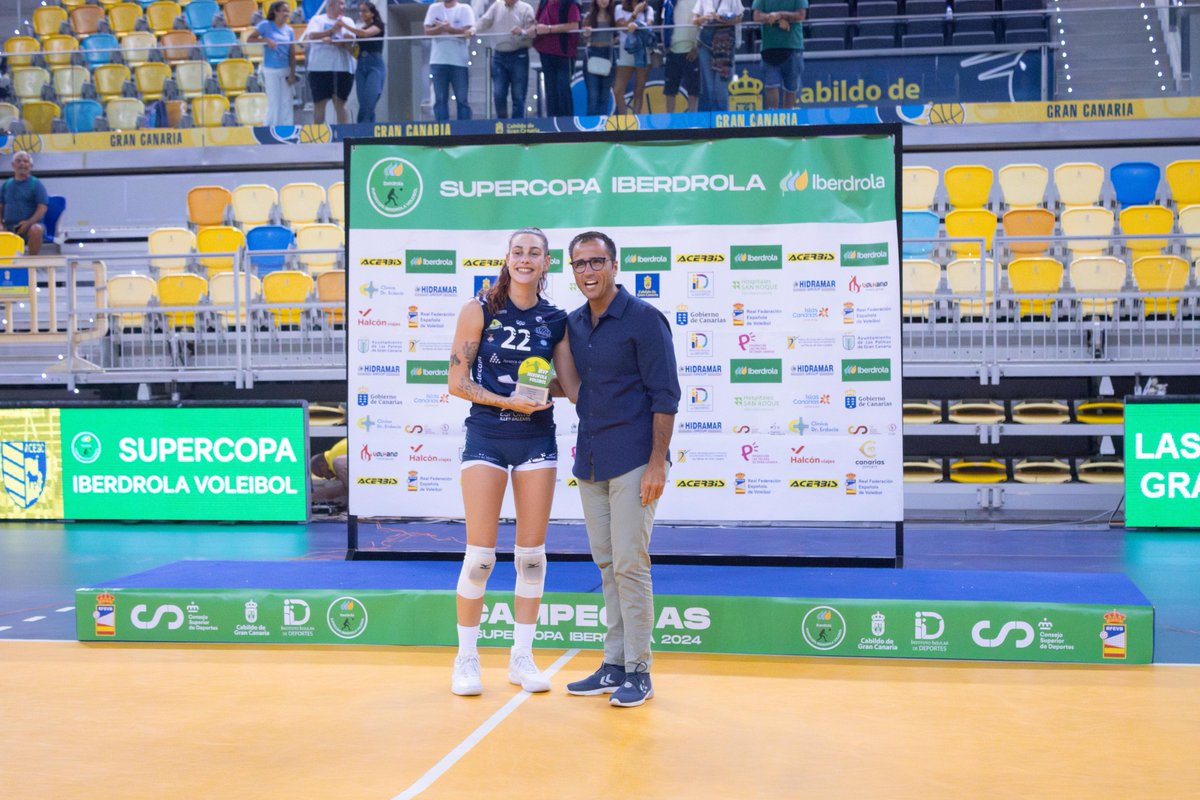 RFEVB's tweet photo. 🏆🏆 @CVCIUTADELLA suma su segunda #SupercopaVB @Iberdrola
⚔️ Las baleares vencen 3⃣➖1⃣ a @cvjavolimpico_ en un gran encuentro
👑La opuesta Jimena Fernández fue designada #MVPIberdrola
📰 https://t.co/1F8Ck7Dkrb https://t.co/gx8pwEqqqr