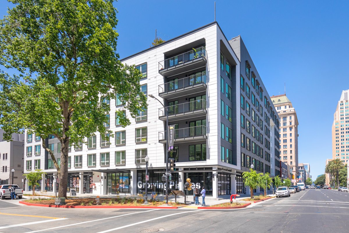 The first retail lease at Envoy has been signed!

Envoy is one of the newest, and most transformational mixed-use projects in Downtown Sacramento.

In addition to this to be announced restaurant use, there are a number of other retailers in negotiations for the balance of the