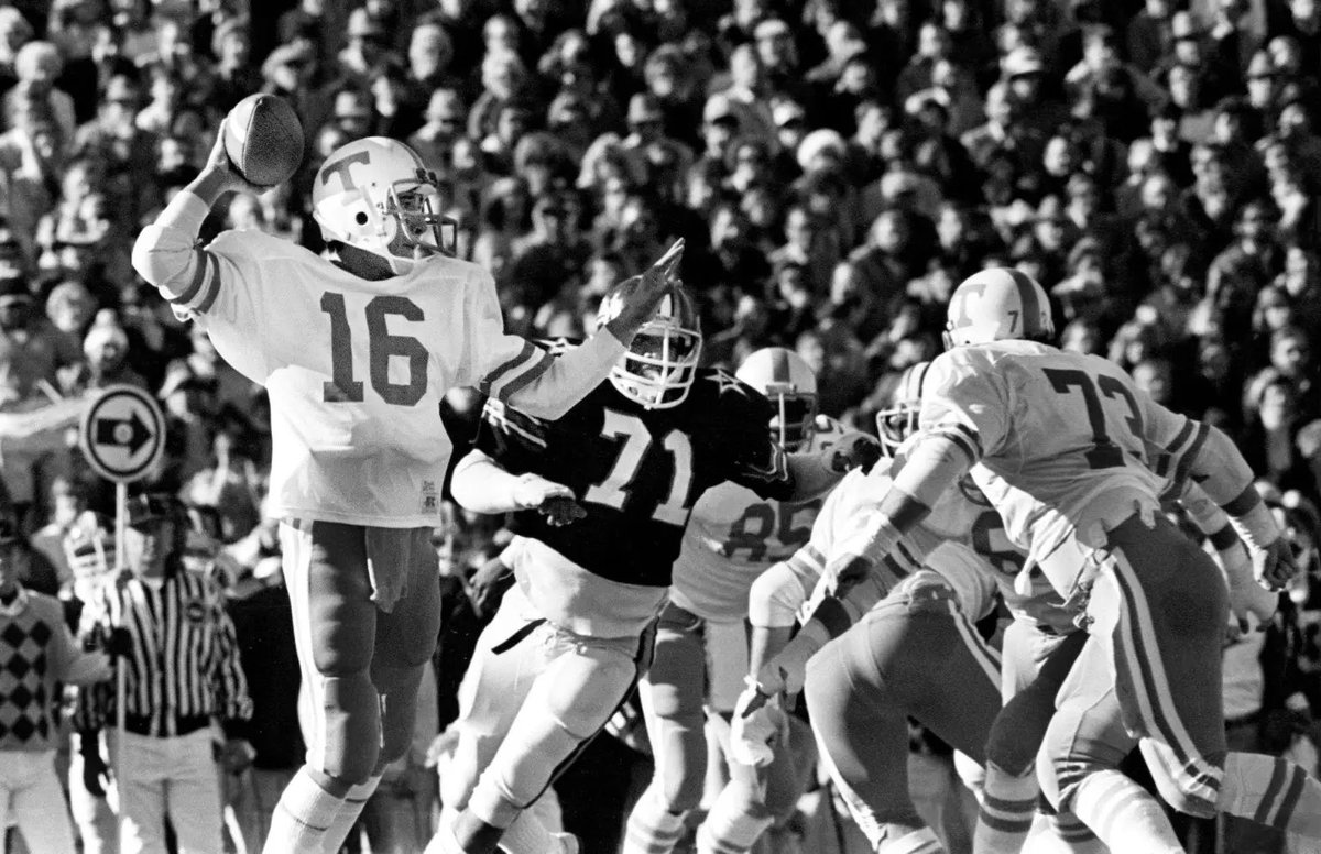 MartinHoltD's tweet photo. @More_Issues I’m not sure they’ve gotten a mention, so I’ll throw in Jeff Olszewski &amp; Steve Alatorre in 1980. A lean year, but I rooted hard for them! https://t.co/mfPH3qvR1y