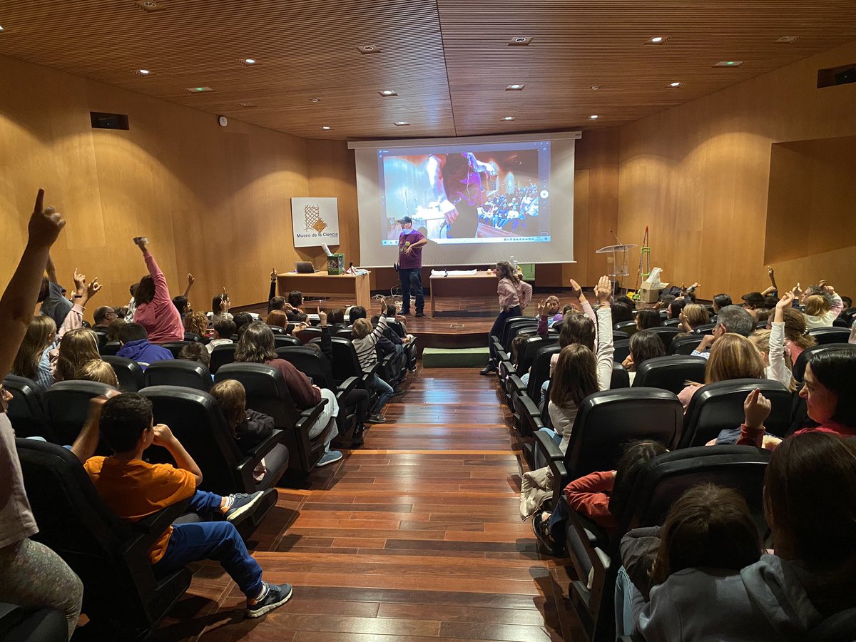 ¡Fin de la Noche Europea de los Investigadores! Gracias a investigadores, colaboradores y asistentes.