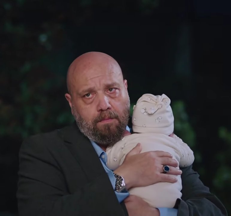 şimdi cemretonun alevle akrabalık ilişkisi tam olarak net bir şekilde nedir? hem annesinin teyzesinin kızı hem halası mı oldu? (yasak elma ilişkiler ağı daha az karışıktı. 
#kizilcikşerbeti