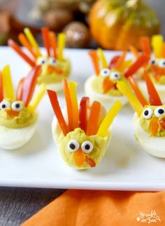 dontdrivehigh's tweet photo. Happy Turkey Day! Keep it safe &amp; plan for a safe ride home if you're celebrating. This can include a DD taxi or public transit #drivesober #HappyThanksgiving https://t.co/VYgGI2HOUP