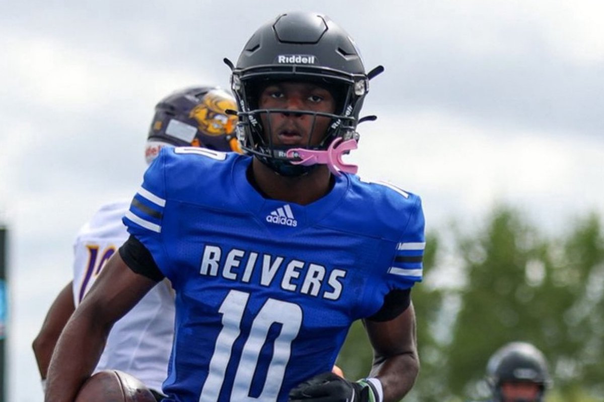 Julio Gonzales Jr. (@jgonzalesjr10) on Twitter photo Iowa Western CC's (<a href="/ReiverFootball/">IWCC Reiver Football</a>) Titus Myers has offers from Utah State (<a href="/USUFootball/">USU Football</a>), UMASS (<a href="/UMassFootball/">UMass Football</a>), Charlotte (<a href="/CharlotteFTBL/">Charlotte Football</a>), and Sam Houston State (<a href="/BearkatsFB/">Sam Houston Football</a>).
He spoke to JCGridiron about his recruitment.
#AggiesAllTheWay #EatEmUpKats
jcgridiron.rivals.com/news/iowa-west… Iowa Western CC's (<a href="/ReiverFootball/">IWCC Reiver Football</a>) Titus Myers has offers from Utah State (<a href="/USUFootball/">USU Football</a>), UMASS (<a href="/UMassFootball/">UMass Football</a>), Charlotte (<a href="/CharlotteFTBL/">Charlotte Football</a>), and Sam Houston State (<a href="/BearkatsFB/">Sam Houston Football</a>).
He spoke to JCGridiron about his recruitment.
#AggiesAllTheWay #EatEmUpKats
jcgridiron.rivals.com/news/iowa-west…