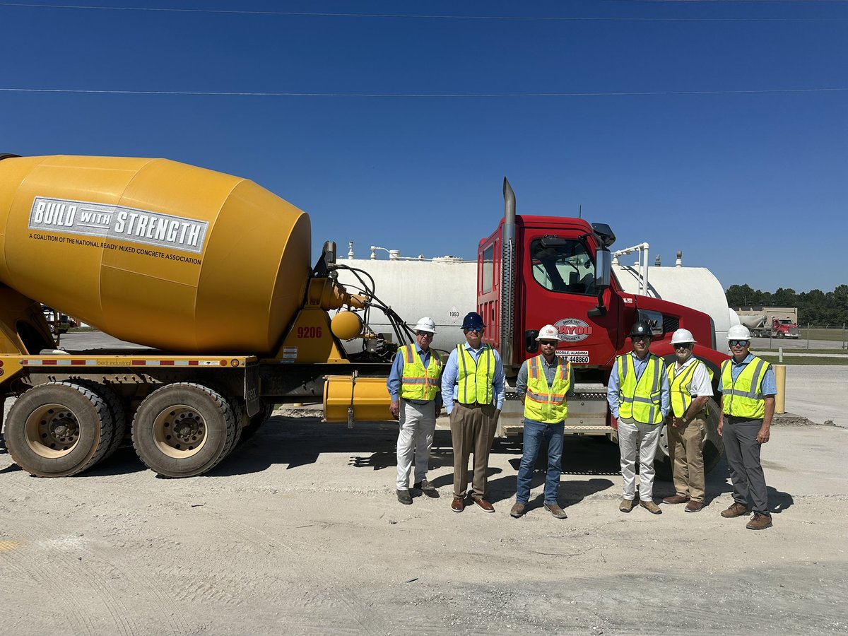 ALConcreteAssoc's tweet image. Bayou Concrete hosted  Senator Jack Williams and Senator David Sessions at its plant in Theodore this morning. We discussed a variety of industry issues and are thankful for their support of our Mobile County members.