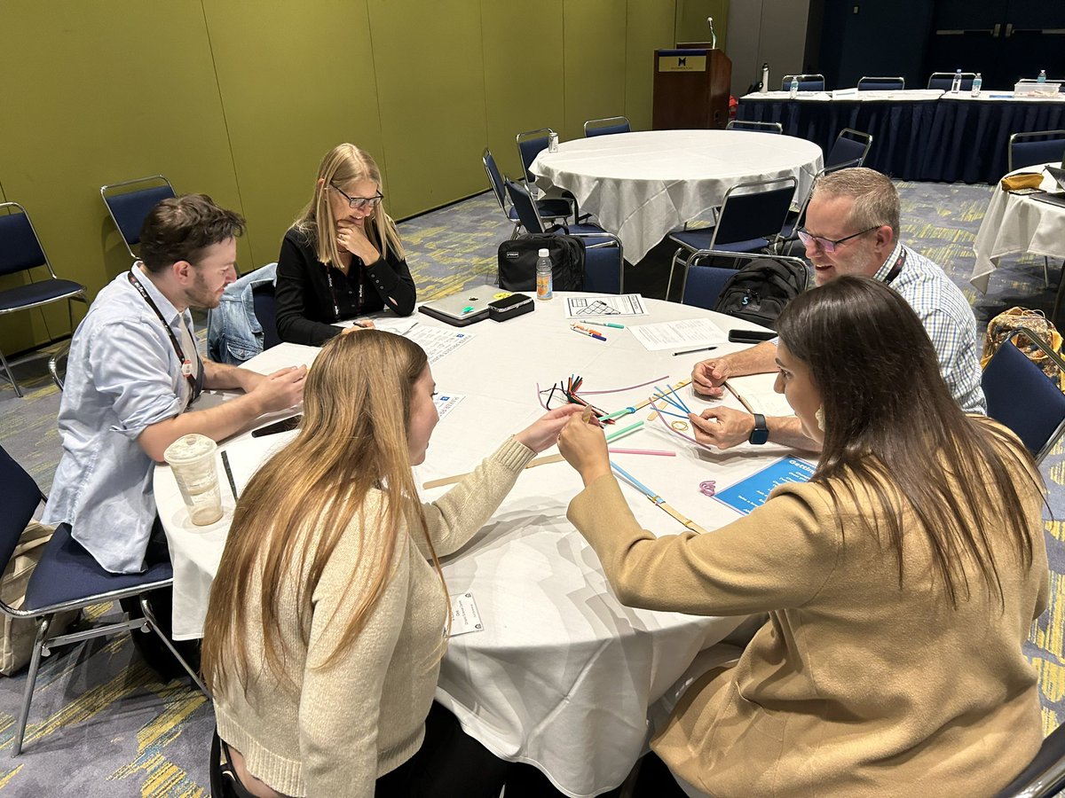 peterwardrip's tweet image. Maker Educator Leadership and Evaluation Workshop at @ScienceCenters conference. We’re making floppy towers. #astc2024