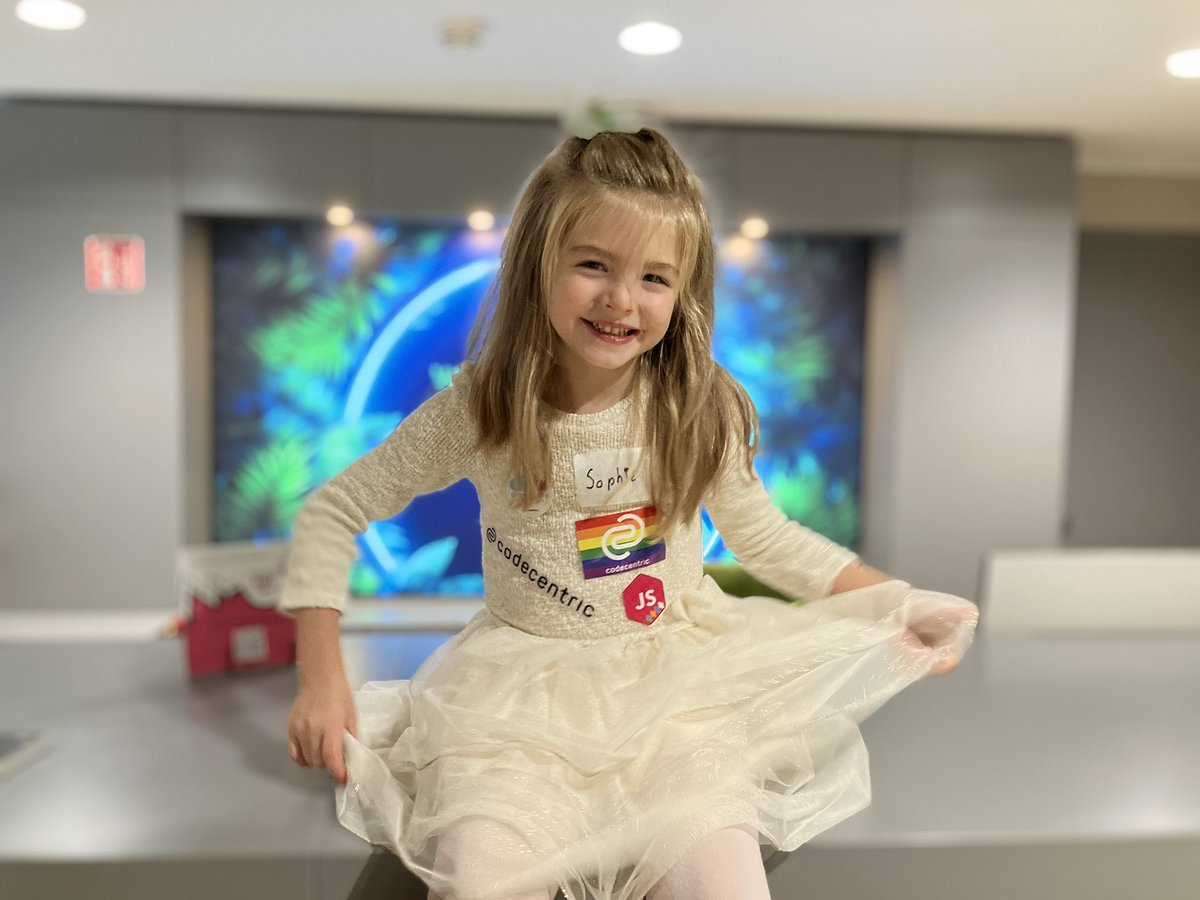 ITKnowledgeBnk's tweet image. Again MUC:SEC proved that it is among the best tech meetups in Munich. Very interesting talks were given by Codecentric colleagues. The event was so good that even the small princess didn’t want to go home😊

BSides Munich is coming soon! 

@codecentric 
@BSidesMunich 
@muc_sec