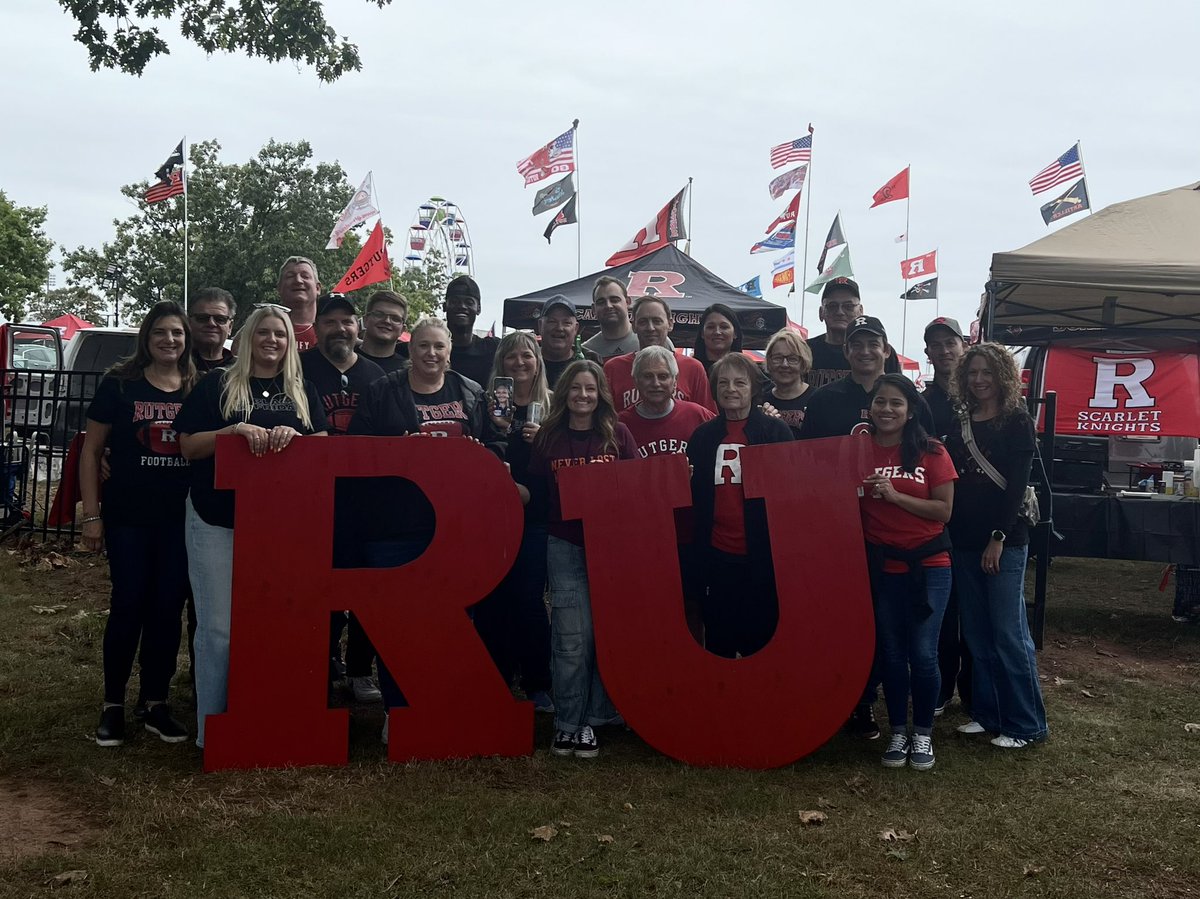 DawnPyatt4's tweet photo. #CHOP Go Rutgers! https://t.co/eFwVDxJjfY