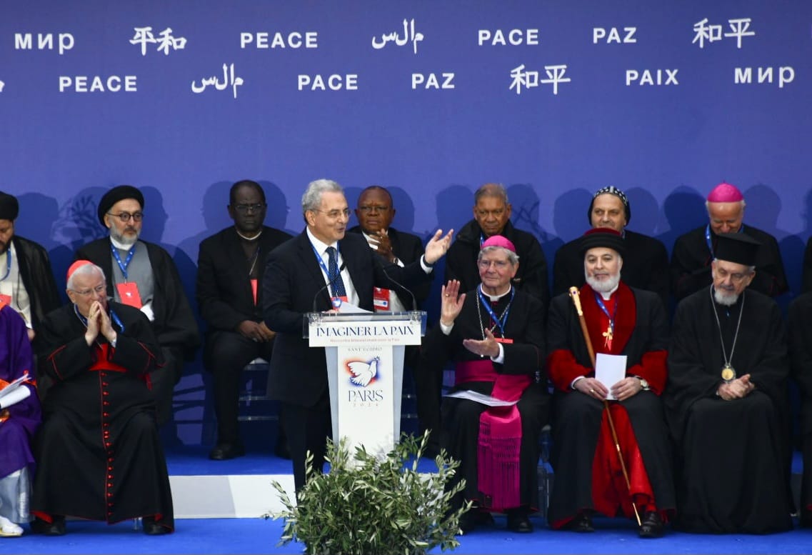 SantEgidioFr's tweet image. "Un cri de #résistance s'élève face à la guerre et à tant de violence. Nous protestons contre toute cette violence, contre toute cette haine, étrangère à notre volonté de #vivre en #paix, à celle de tant d'hommes et de femmes" Discours de
@Marco_europa pp.santegidio.org/f465