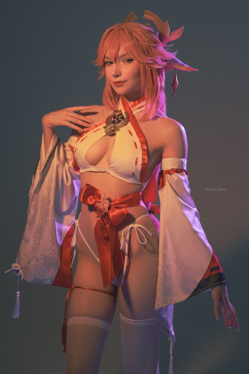 Yae Miko is a master of illusions, who is playing the game of hearts 💖 https://t.co/BxzSQ0cwlT