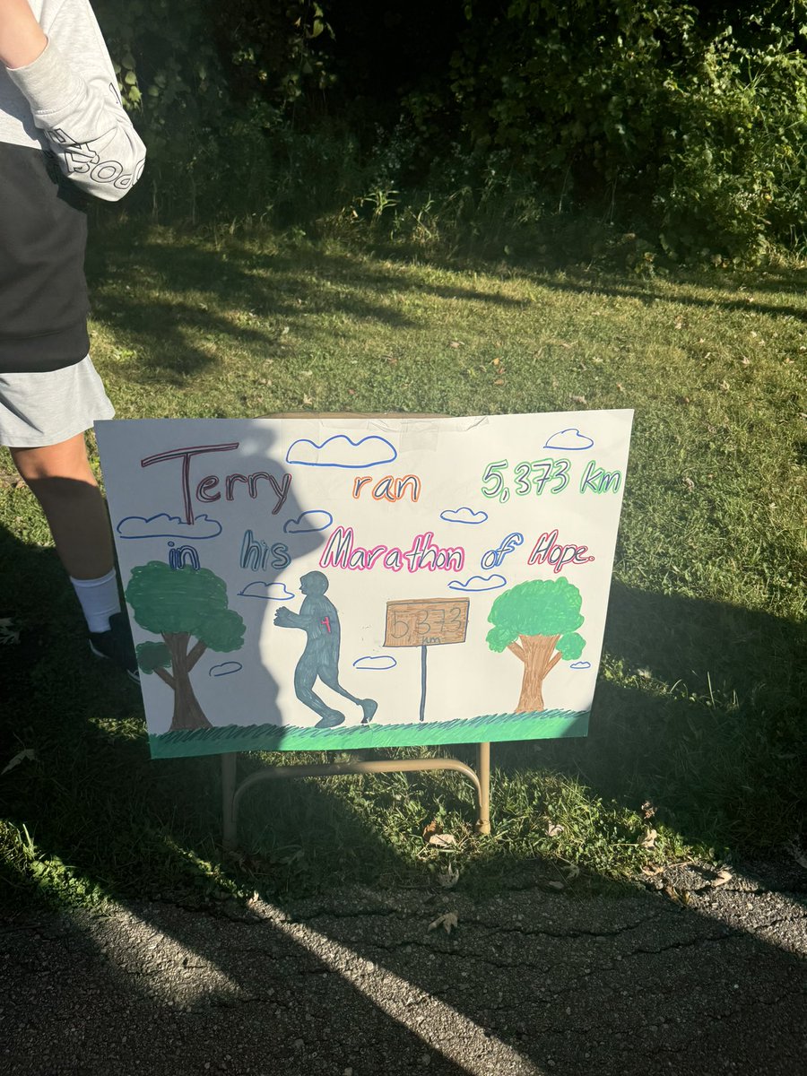 machado_ms's tweet image. Celebrating and honouring Terry Fox today ❤️🤍