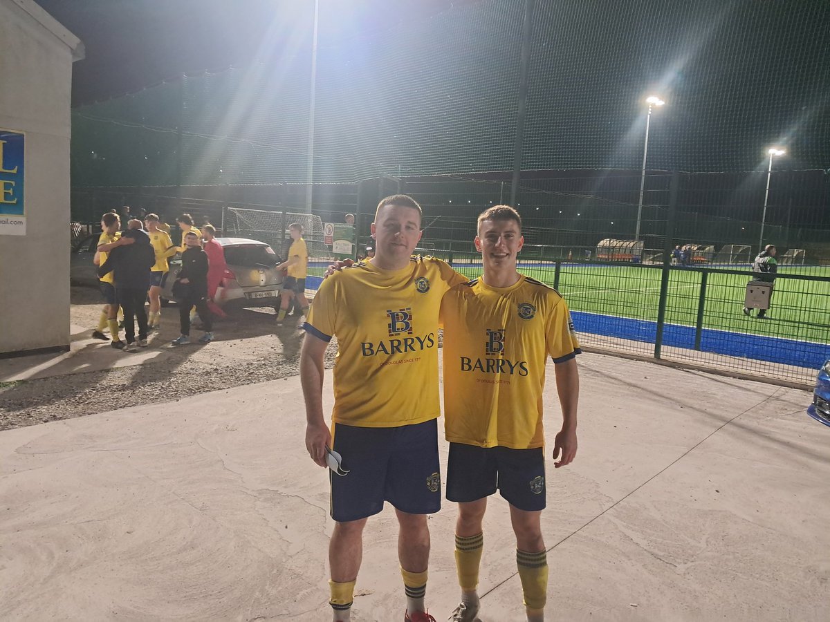 Munster Senior League Premier Division Result:
Cobh Wanderers 0-2 Douglas Hall 
Scorers: A. Brothers &amp; L. Kavanagh