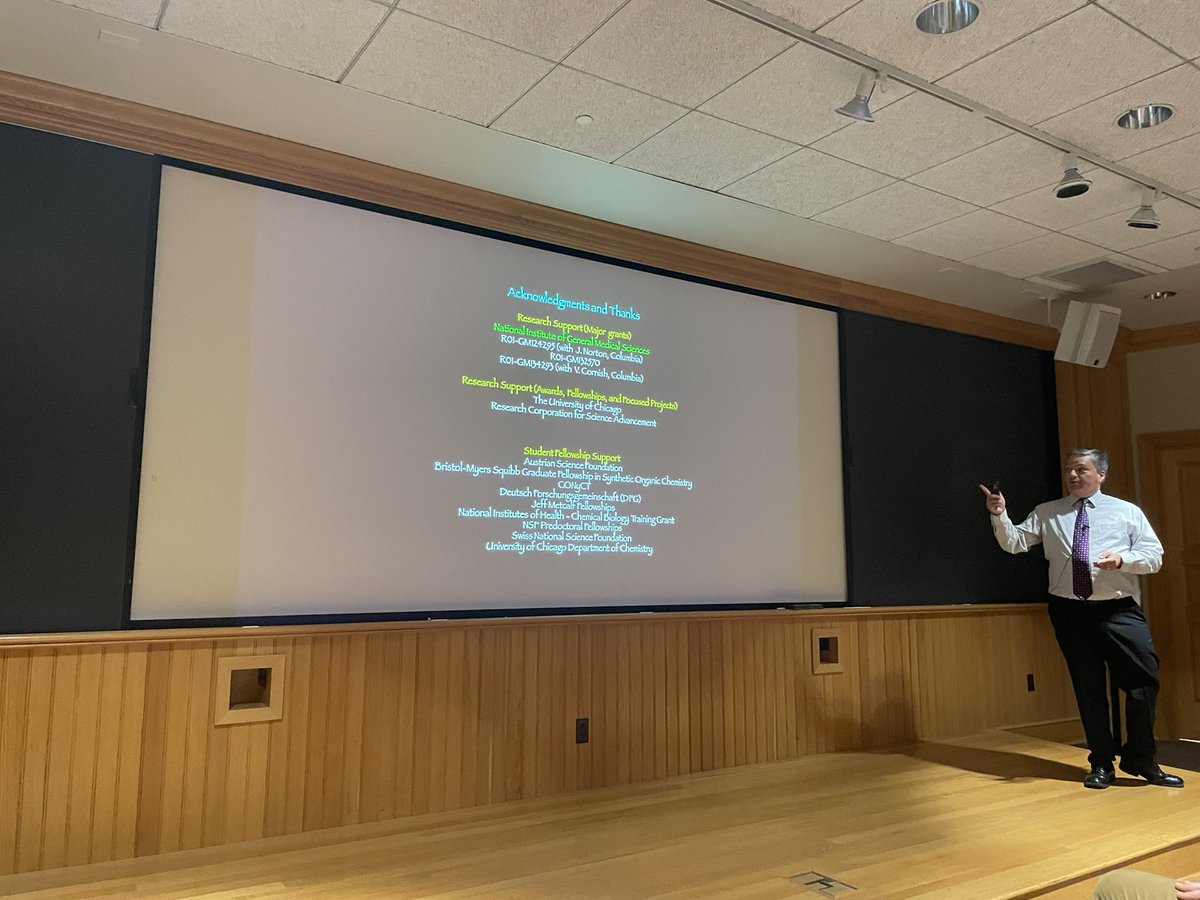 POCC_Chem's tweet image. What a phenomenal turnout for our first seminar of the year! An inspiring talk on using what carbons to guide total synthesis strategies in the @SASnyderLab ! Thank you to all the students, faculty, and industry chemists for attending! And thank you to @FMCCorp for sponsoring!