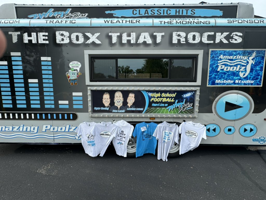 Calm before the storm of a GOOD ONE in the KLAA on the <a href="/WHMI/">WHMI</a> High School Football 🏈 Game of The Week as  <a href="/godogs_football/">Brighton Football</a> swoops into the Eagles 🦅 Nest to take on @hartland_fball !!

Come see us at The Box That Rocks till 6:30 Pregame at 6:35 on 93.5FM &amp; WHMI. Com