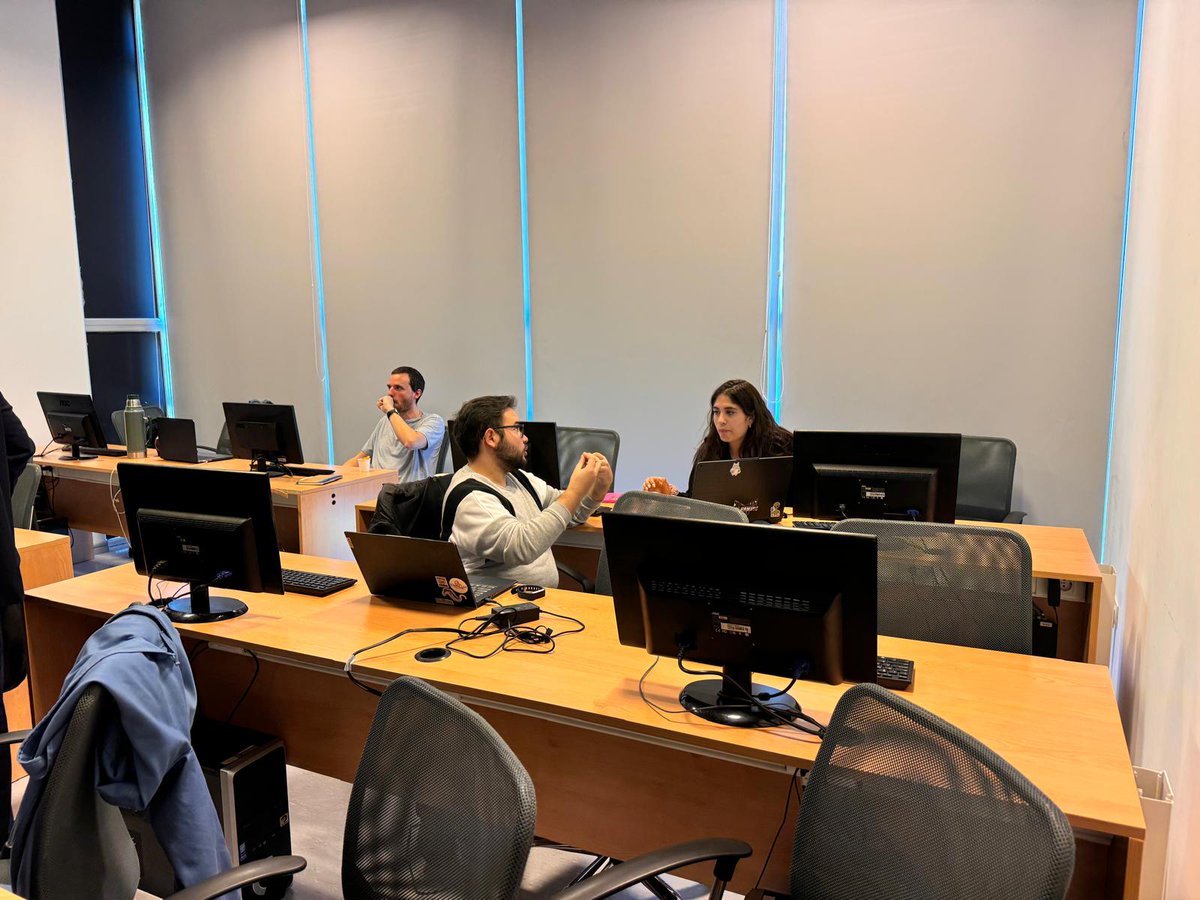 laca2024's tweet photo. Crystallography for biology: CCP4 in the cloud Workshop supported by @ccp4_mx featuring C. Ballard, A. Lebedev, R. Nichols, L. Catapano and A. Buschiazzo. https://t.co/pgsGMPtBPI