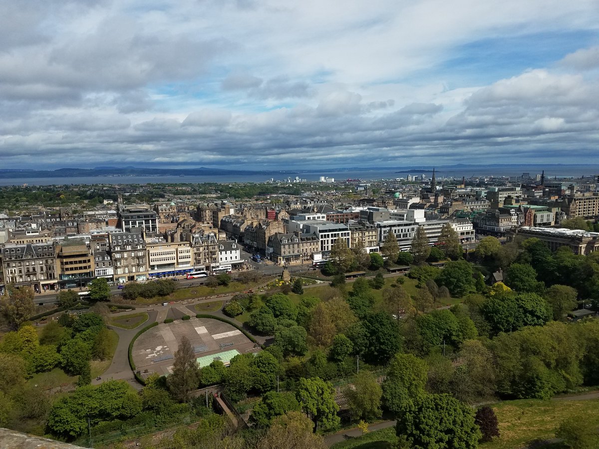 dance210 tweet media