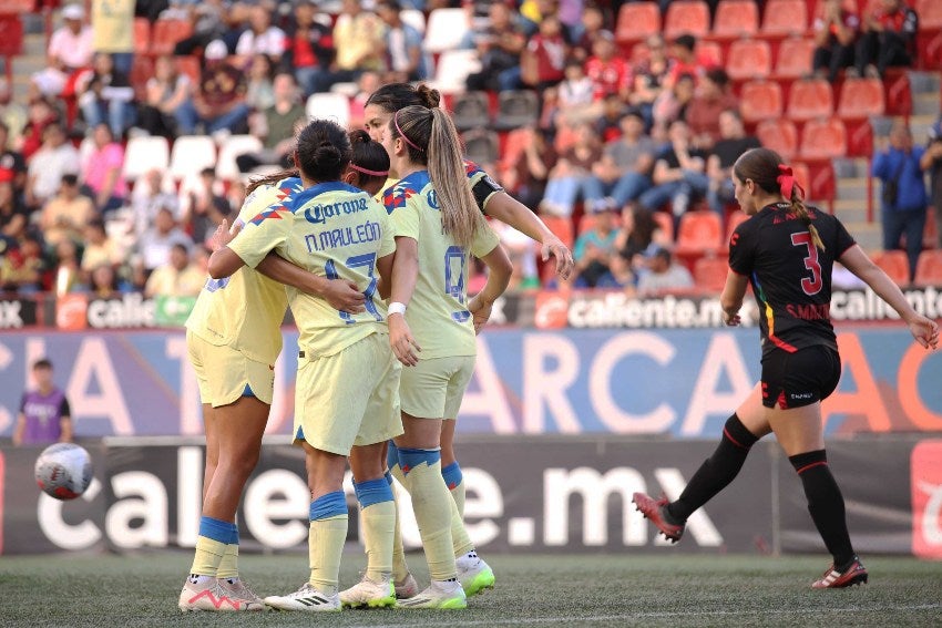 Azul8Acrema_Fem's tweet photo. En el #AP2023 se dio la más reciente visita a Tijuana, esa tarde las goleamos 1️⃣-5️⃣.
#GrandesDeCorazón 🦅💛 https://t.co/p6dXZSMj5O