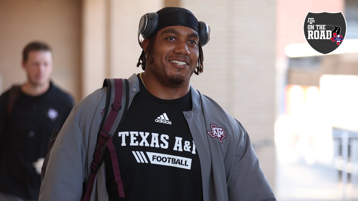 AggieFootball's tweet photo. En route 🛩️

#GigEm | @TXFordDealers https://t.co/6wcHDID6FQ