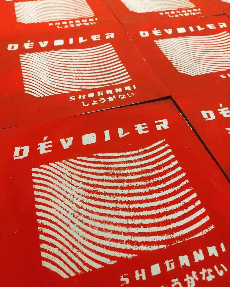 paraisomodular's tweet image. Paradisenses! Les compartimos un breve resumen fotográfico del proceso de creación del álbum físico "Shoganai" de Dévoiler. Existen 15 álbumes disponibles.
Gracias a los que ya han resevado y adquirido el álbum.

#paraísomodular #dévoiler #músicaelectrónicaalternativa