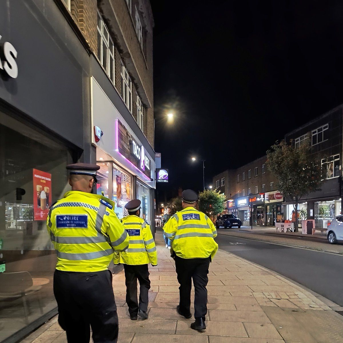 Cranham Police (@mpscranham) on Twitter photo Cranham SNT with <a href="/MPSElmPark/">Elm Park Police</a> and <a href="/MPSHylands/">Hylands Police</a> conducting high street patrol <a href="/MPSHavering/">Havering MPS</a> <a href="/LocalCrimeBeats/">LocalCrimeBeats</a> Cranham SNT with <a href="/MPSElmPark/">Elm Park Police</a> and <a href="/MPSHylands/">Hylands Police</a> conducting high street patrol <a href="/MPSHavering/">Havering MPS</a> <a href="/LocalCrimeBeats/">LocalCrimeBeats</a>