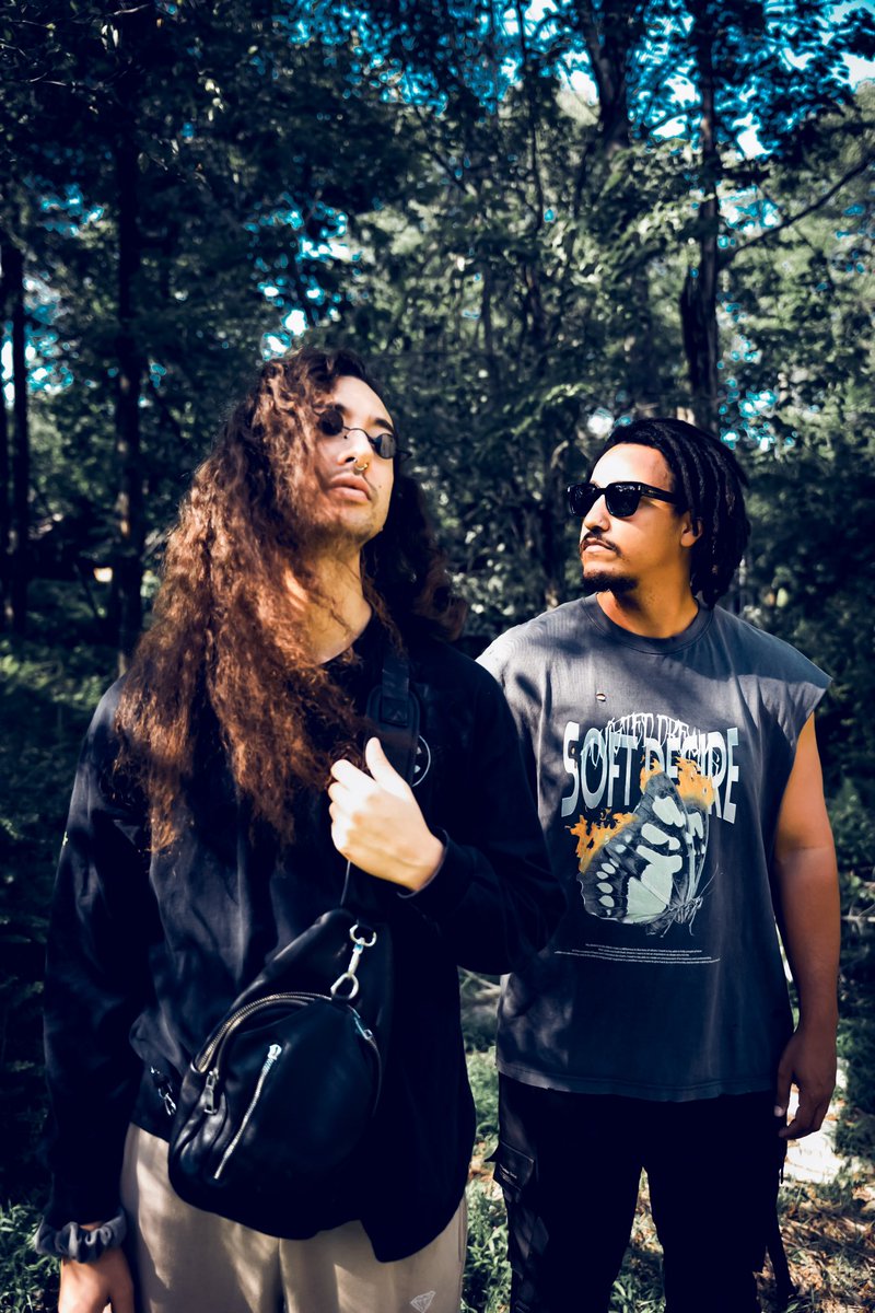 F L O R A 🥀 tweet media