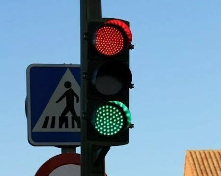 Mis jefas son como: “agradecemos mucho tu lado proactivo, que tienes iniciativa y haces las cosas rápido y bien hechas ✅✅✅, pero no lo hagas ❌❌❌”