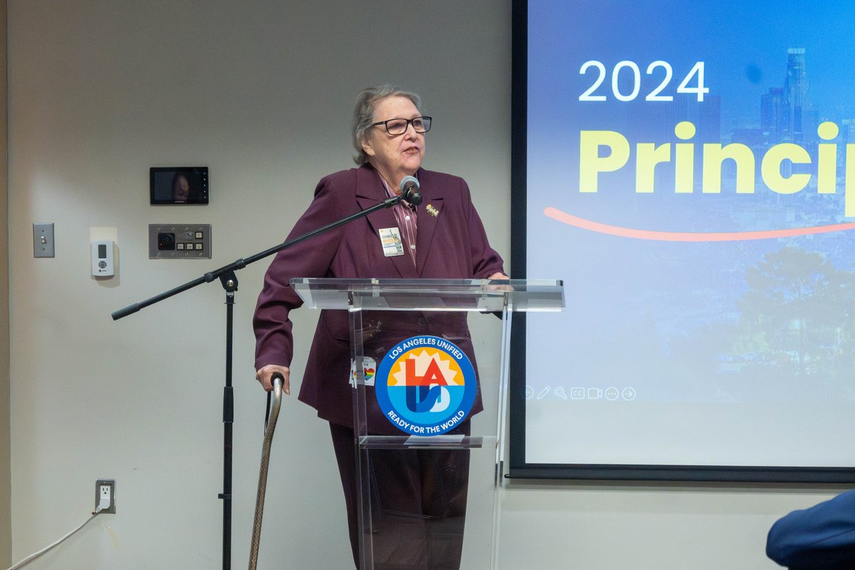 LAUSDSup's tweet photo. Excited to bring back Principal for a Day on Oct. 1 for #NationalPrincipalsMonth. #PrincipalsDayLAUSD invites community leaders and officials to step into the role of a principal and see firsthand how @LASchools supports and improves student achievement. #BeyondLimits https://t.co/fVHijrzhTj