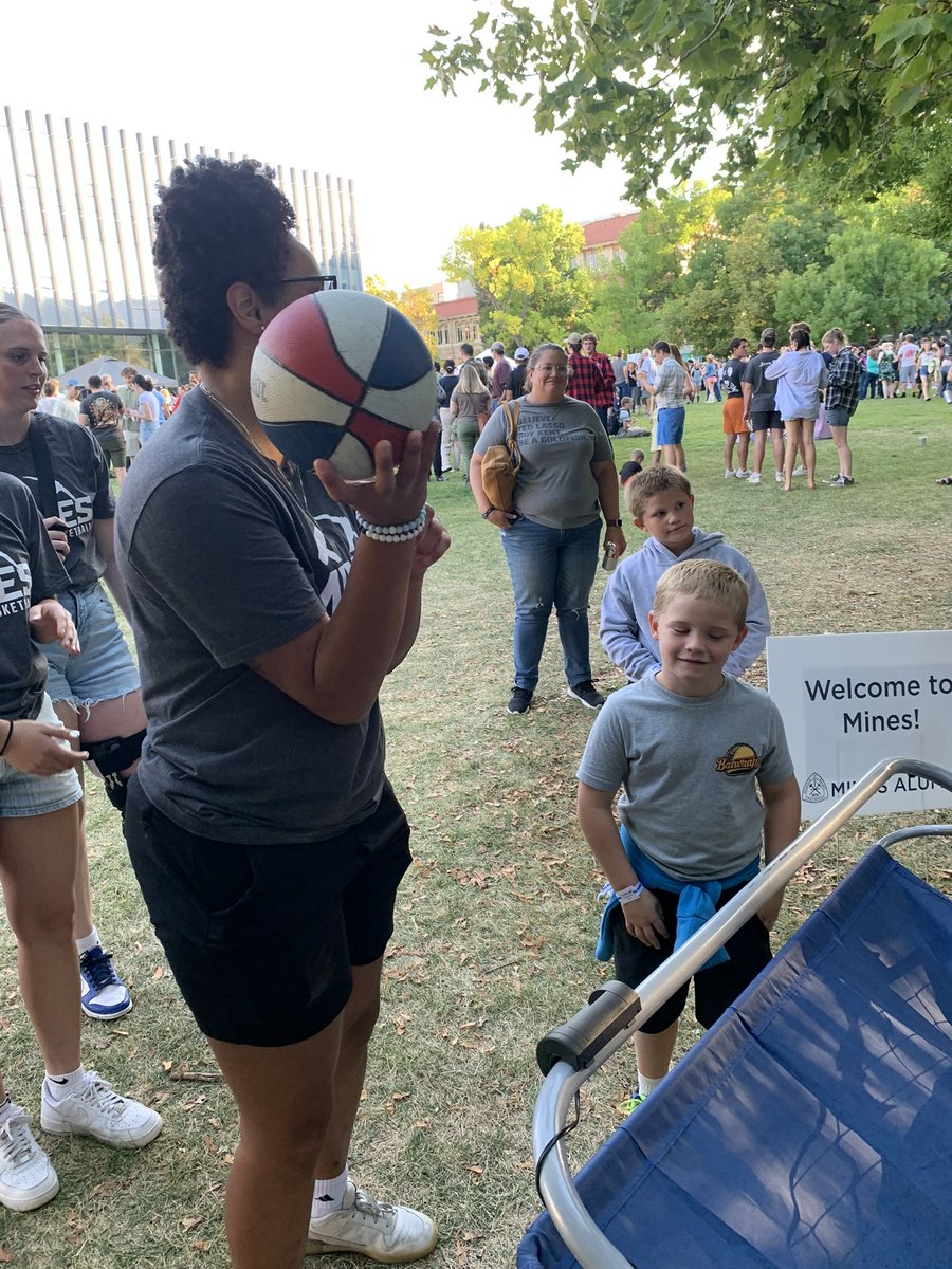 Mines WBB (@mineswbb) on Twitter photo We had a great time shooting hoops ๐ at Blasterโs Bash tonight! Thanks to <a href="/MinesMAC/">Mines Activities Council</a> for putting on such a great event! We had a great time shooting hoops ๐ at Blasterโs Bash tonight! Thanks to <a href="/MinesMAC/">Mines Activities Council</a> for putting on such a great event!