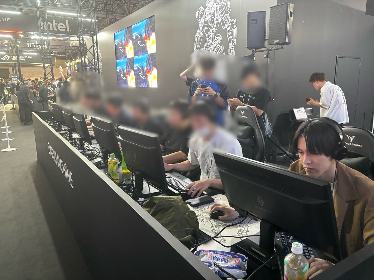 DarkMachine大会もうまもなく！
Boarding bridge 代表選手が戦います🔥
なんと、私の友人のプロFPSプレイヤーどちゃく選手にもお越しいただいてます🔫
<a href="/Dochaku_S/">どちゃく！</a>