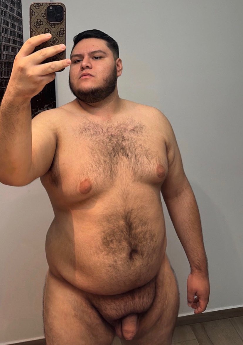 Rubensro18's tweet photo. 🥵🐻 https://t.co/AHQu4dz9Tg