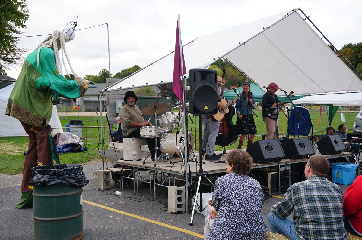 Catch me with Annie &amp; The Hedonists this weekend at the Garlic Festival in Saugerties.