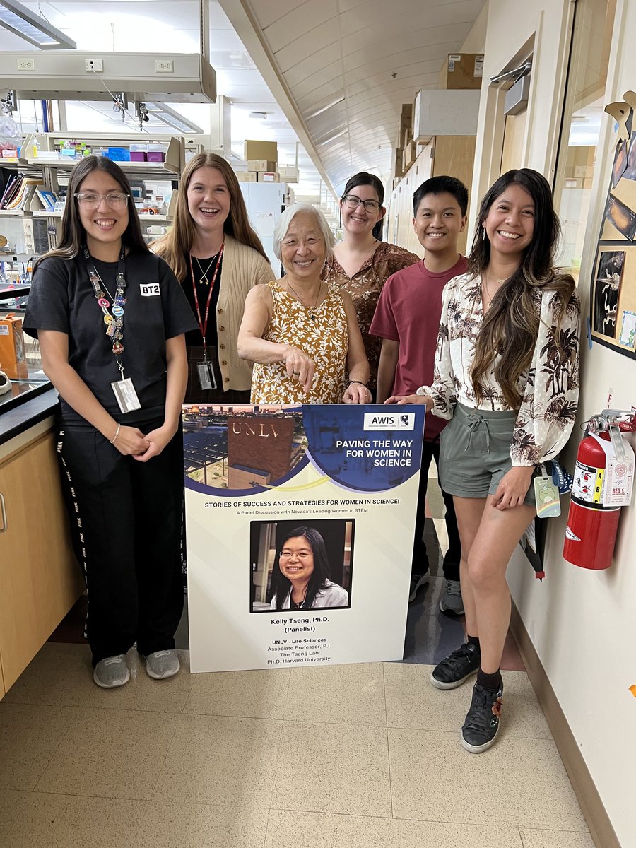 Ida Chow (@clawedfeet) on Twitter photo Visited <a href="/SocDevBio/">Society for Developmental Biology</a> #ChooseDevelopment Fellow Karla Garcia (1st on right) and Academic Mentor Dr Kelly Tseng (poster), with lab members at UNLV. Very enthusiastic lab! Visited <a href="/SocDevBio/">Society for Developmental Biology</a> #ChooseDevelopment Fellow Karla Garcia (1st on right) and Academic Mentor Dr Kelly Tseng (poster), with lab members at UNLV. Very enthusiastic lab!