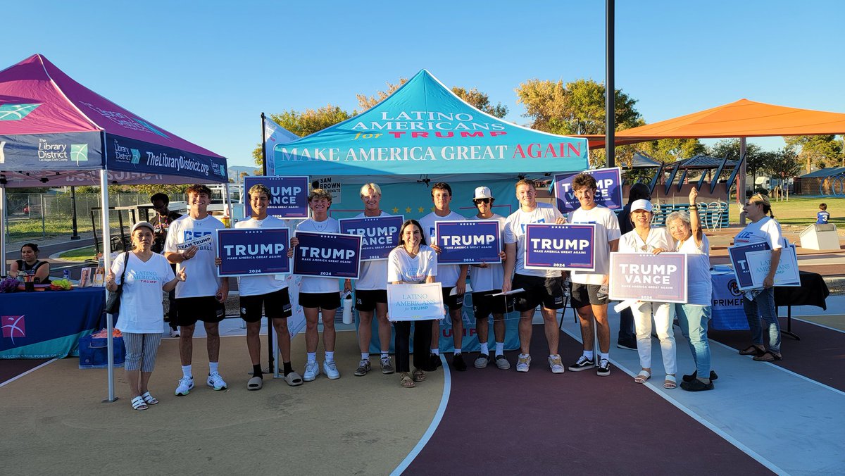 EvaSaraLandau's tweet photo. The team of #CSNBaseball came to the #TrumpForce47 canopy showing their support for President @realDonaldTrump, these young people are committed to making America great again. #LatinoAmericansForTrump and @NVGOP are making history in #Nevada, arriba los latinos, ándale ándale! https://t.co/H21S3Q5o9v