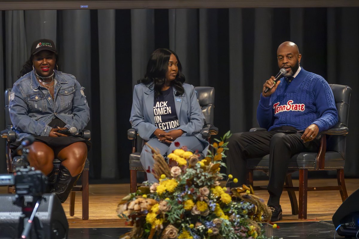 TSUedu's tweet photo. TSU students held their first 1912 & Park voter registration rally to remind fellow students the importance to voting! 🗳️Special thanks to Rep. @HaroldLoveJr ., Katelyn Thompson, Tiara Thomas and Tequila Johnson for inspiring students on the power in voting! 🐯 #TSUVotes https://t.co/oRnQKuux4k