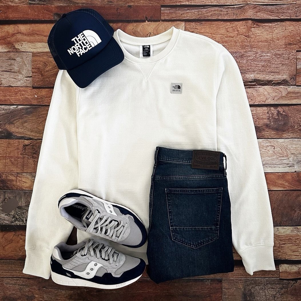 Man Outfitters tweet media