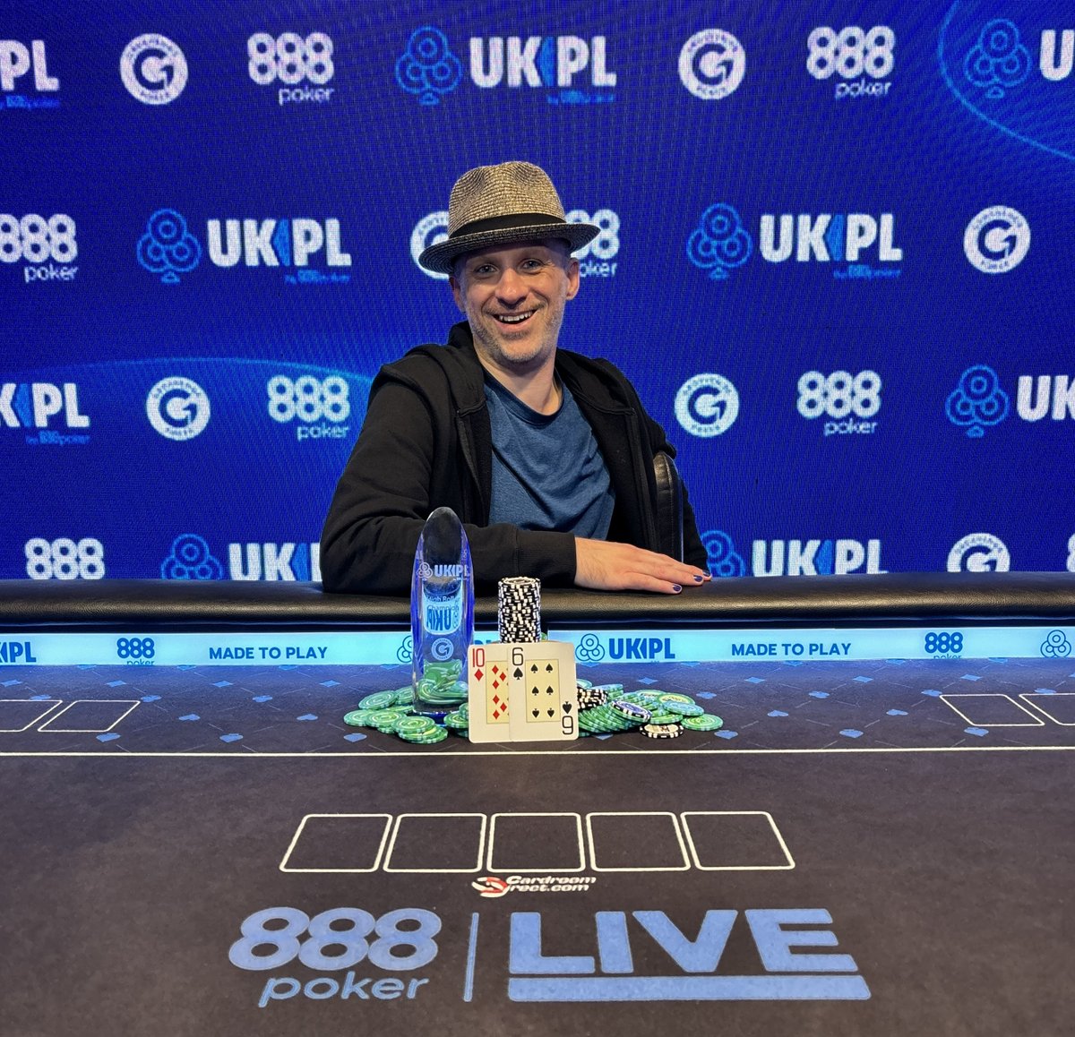 GrosvenorPoker's tweet photo. Congratulations to Darius Demetriou who has just won the UKPL Reading High Roller Event. 

Darius beat the 50-entry field to take down the tournament outright, picking up £16,150! 
🏆 
Well played https://t.co/LQzbswnyRx