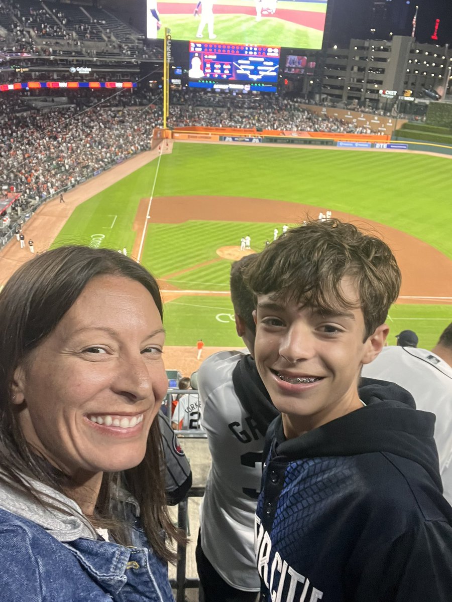 CRPIZE11's tweet photo. @AndyDirks12 @tigers https://t.co/8WcxxDd6zQ