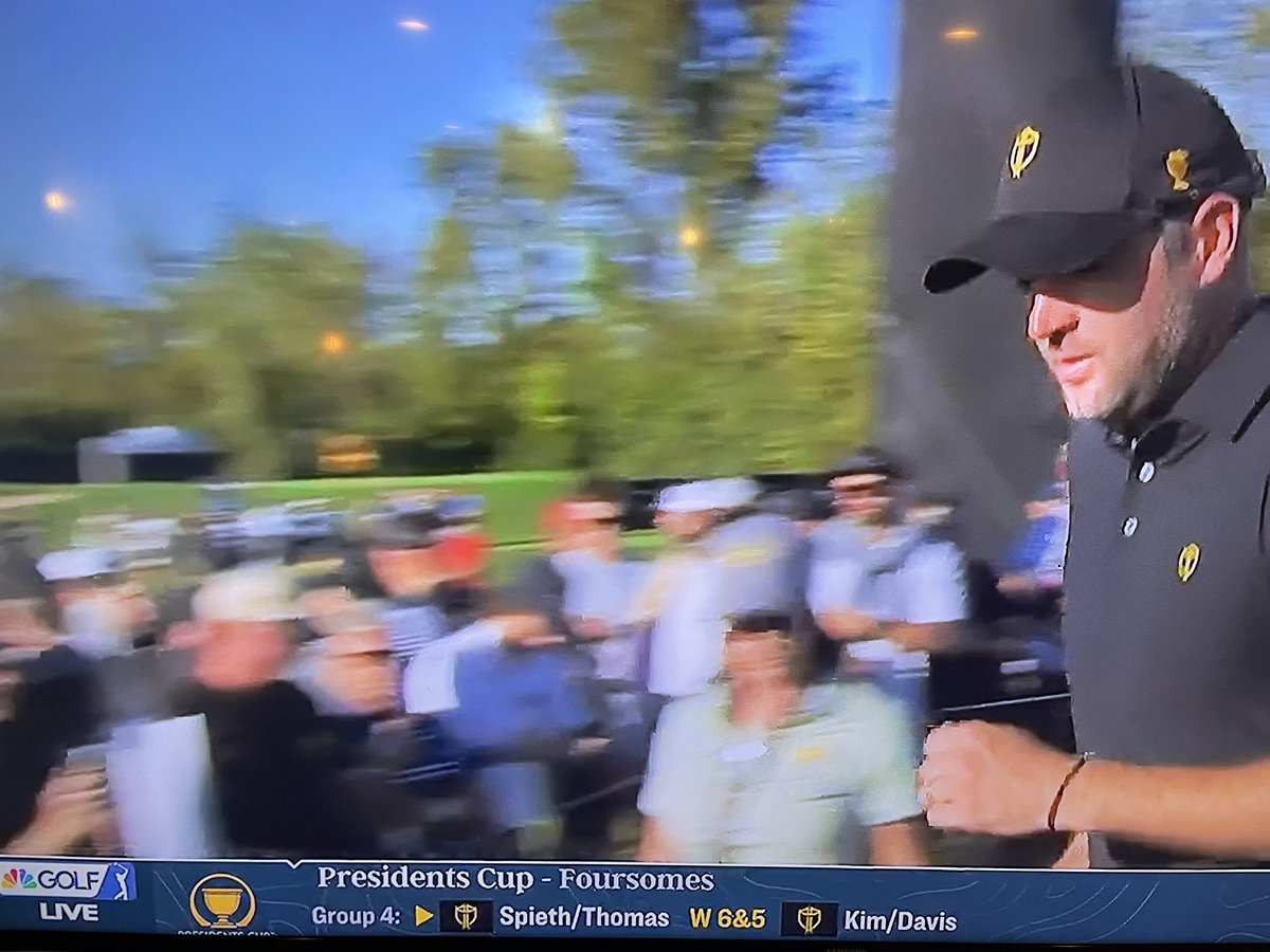 ECgolf2525's tweet photo. @NoLayingUp Golf Channel has Match 4 as Spieth/Thomas winning 6&amp;5 🧐 https://t.co/kW0RQsSSFZ