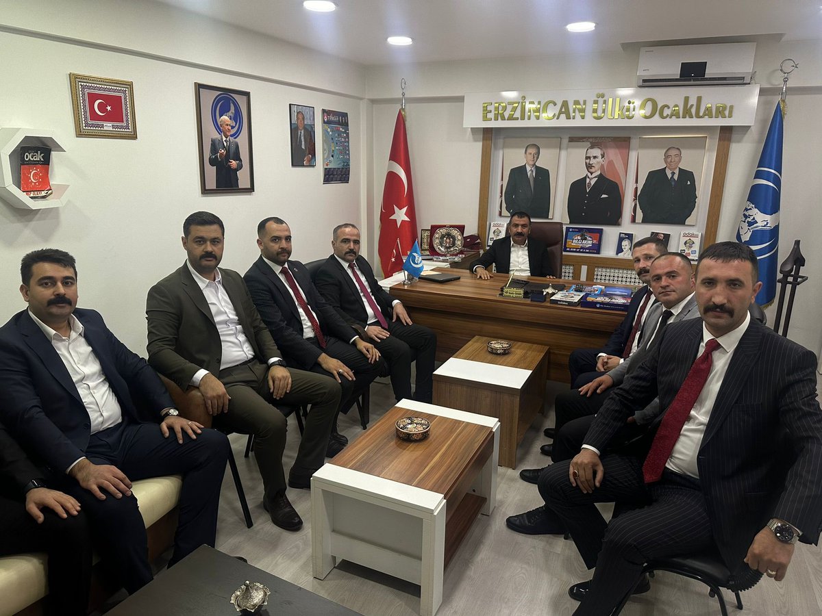 RehaAygen's tweet photo. Ülkü Ocakları Erzincan İl Başkanlığımıza, Genel Başkan Yardımcımız Sayın Lütfü Nebioğlu, Erzurum,Kars,Bitlis,Ardahan,Muş,Malatya Ocak başkanlarımızla birlikte hayırlı olsun ziyaretinde bulunduk.

Cenab-ı Allahtan muvaffakiyetler diliyorum. https://t.co/1UVVhV3szj