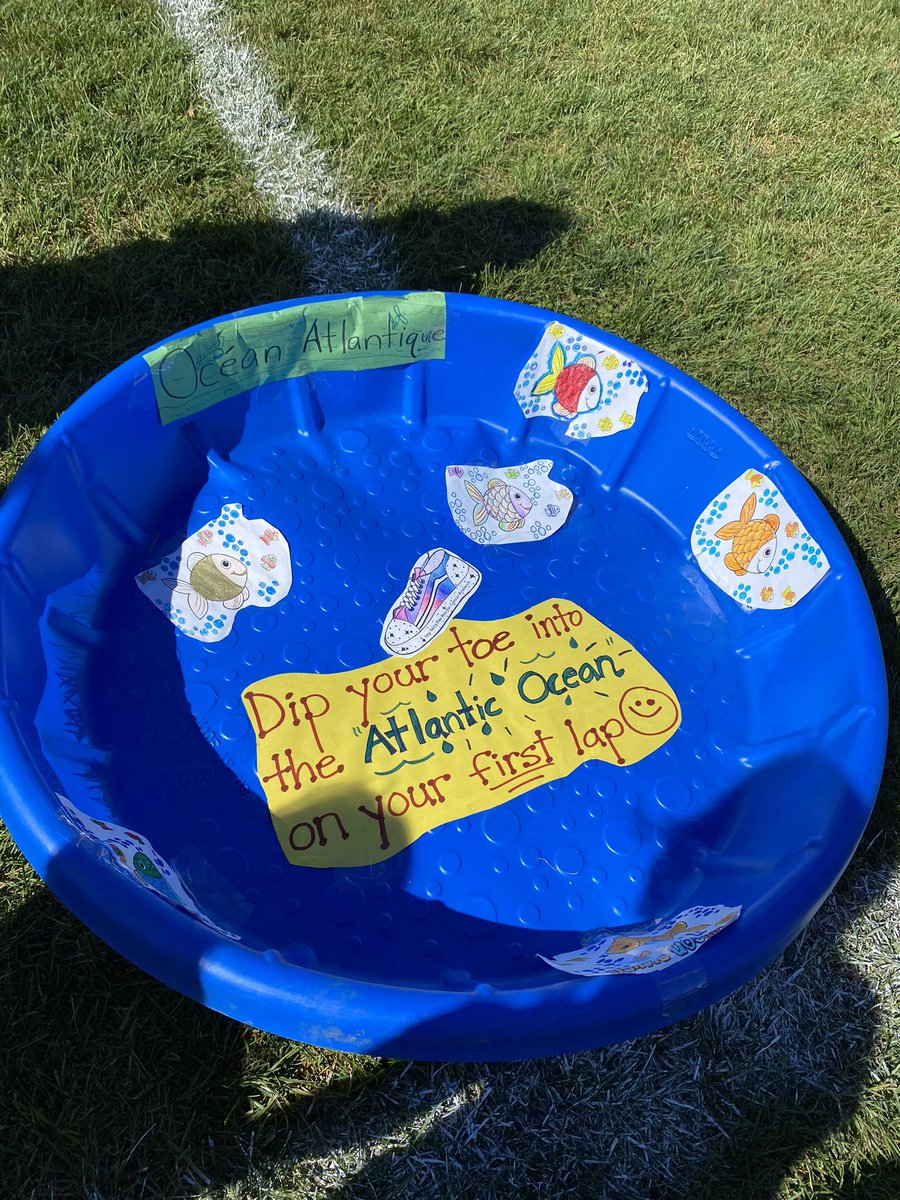 Thanks to our Grade 6 buddies for  joining us at the Terry Fox Run.  What a beautiful day to honour Terry Fox and to keep his legacy alive! #TerryFox <a href="/msmollyteacher/">.</a> <a href="/StLukeNepean/">St. Luke School (Nepean)</a>