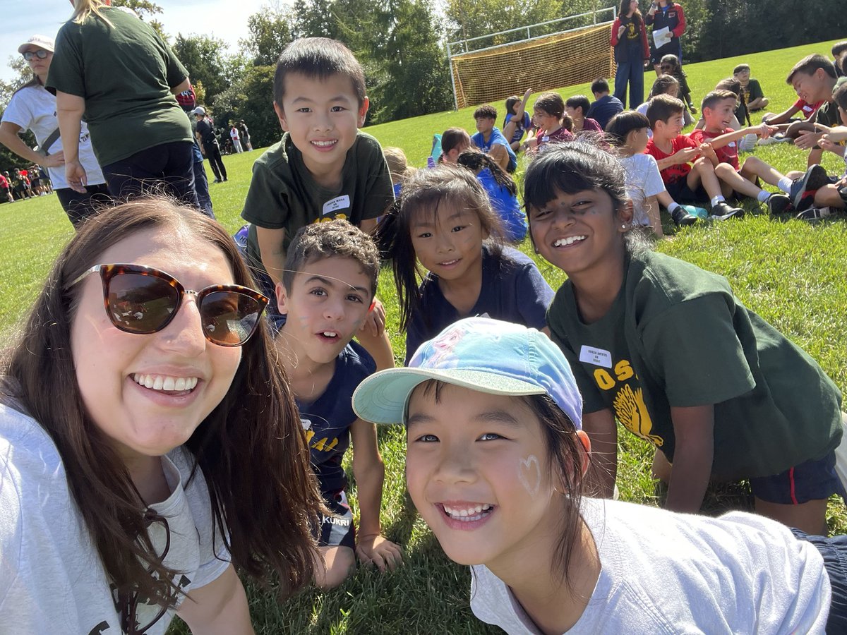 HTS_MsDAprile's tweet photo. What an amazing Father Bob Run! We ran, we laughed, we gave it our all🏃‍♂️🏃‍♀️@HTSRichmondHill https://t.co/5A8MuFfiWH