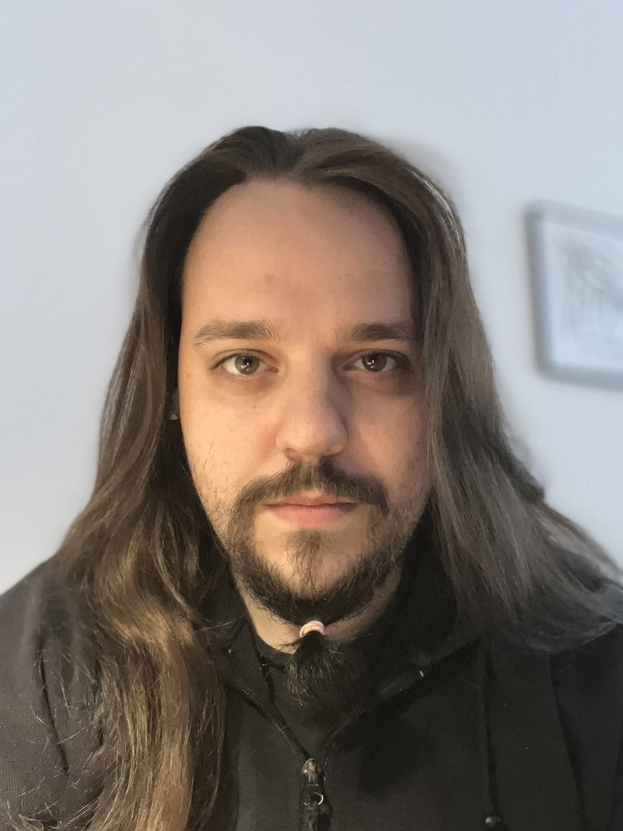 2019 / 2024

Скоро седеть уже, а литсо проще все не становится :)