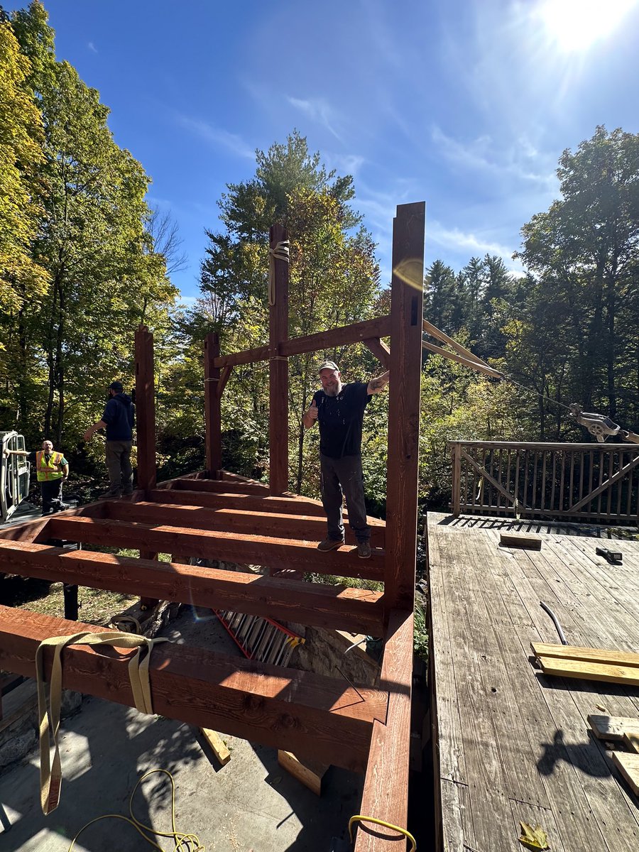 acres_creek's tweet photo. #vermont #timberworks #handcrafted #woodworking 🇺🇸💪👍😊 https://t.co/lLEFqo00pS