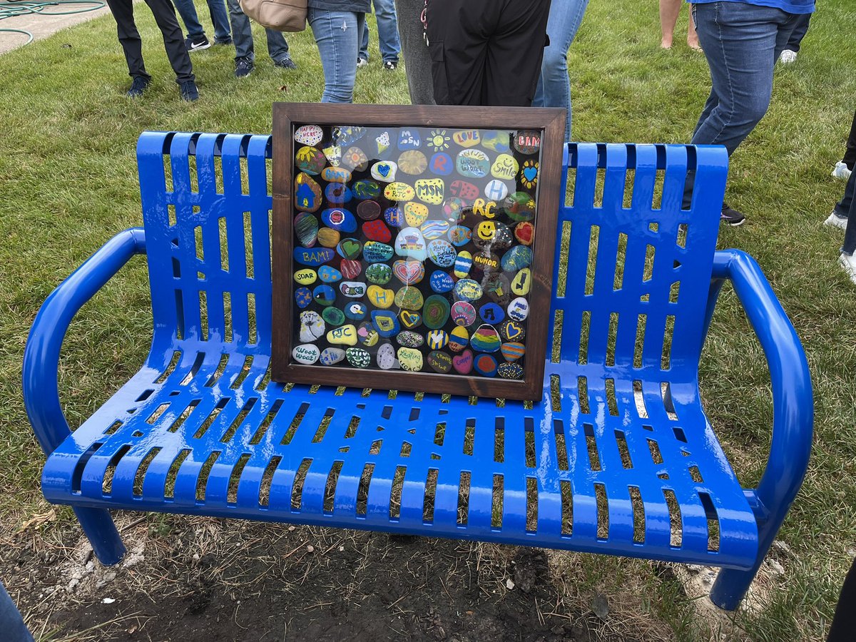 Today we celebrated a life well lived. 1 year without Robert is a year too long #BetterTogether <a href="/District_73/">Hawthorn District 73</a> 💙🧡💛