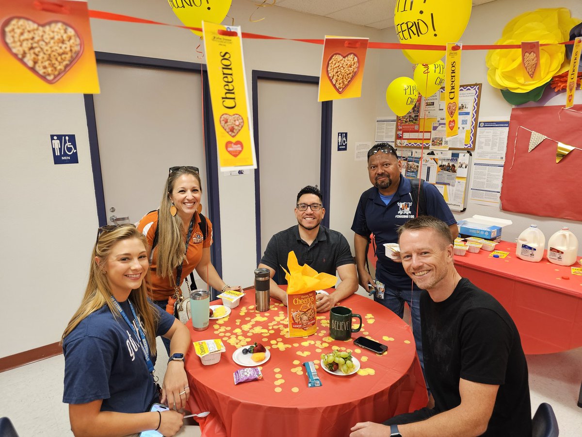 imalvillar_HMS's tweet image. Pip! Pip! Cherrio, @SThomas_HMS! Your extended family at @HERNANDO_MS will miss you, but remember ...Once a Cavalier, Always Cavalier!! #Chasing100 #ALLIN