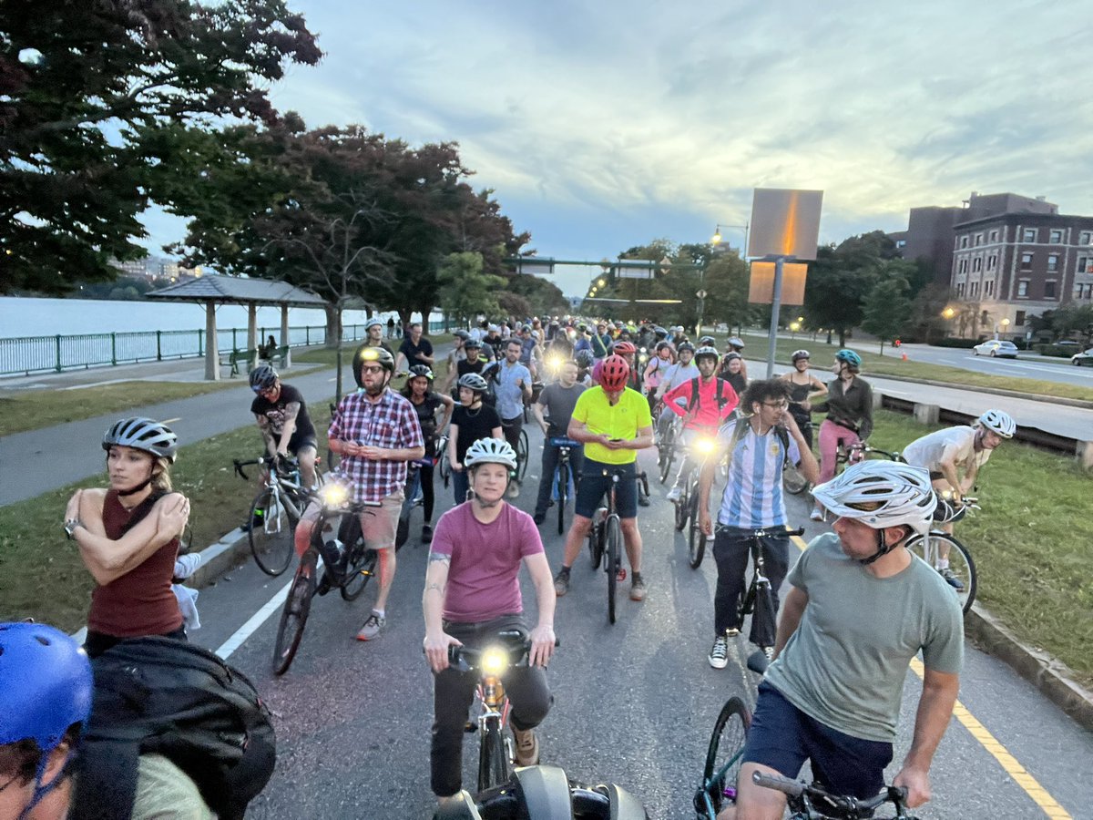 Jason Bylsma (@jasonbylsma) on Twitter photo <a href="/bostonaruban/">Peter Cheung-bostonaruban.bsky.social</a> <a href="/bostonbikeunion/">BostonCyclistsUnion</a> <a href="/cambbikesafety/">Cambridge Bicycle Safety</a> <a href="/MassDCR/">MassDCR</a> Over 400 cyclists out for John Corcoran who was killed doing what he loved 🚲. No more. <a href="/bostonaruban/">Peter Cheung-bostonaruban.bsky.social</a> <a href="/bostonbikeunion/">BostonCyclistsUnion</a> <a href="/cambbikesafety/">Cambridge Bicycle Safety</a> <a href="/MassDCR/">MassDCR</a> Over 400 cyclists out for John Corcoran who was killed doing what he loved 🚲. No more.