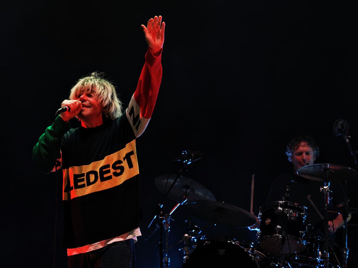 🖤 Tim Burguess
🖤 The Charlatans.
🖤 Gracias.

📸 @LuisFotOlympus

#Murcia #UnFestivalDeConciertos